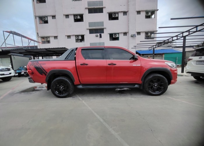 Used 8
                    TOYOTA
                     for Sale Image