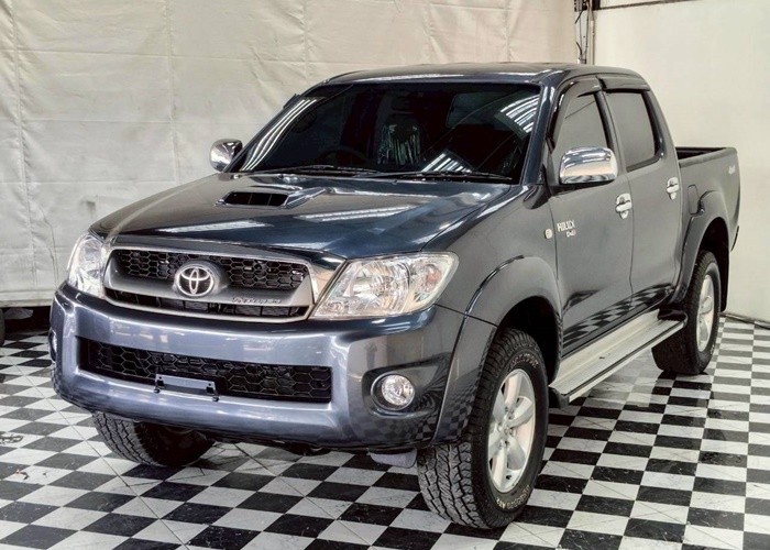 Used 12
                    TOYOTA
                     for Sale Image
