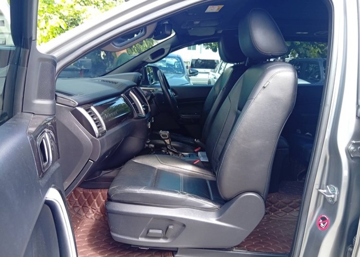 Used 6
                    FORD
                     for Sale Image