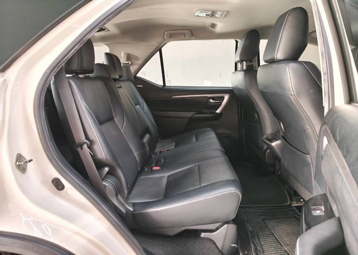 Used 11
                    TOYOTA
                     for Sale Image