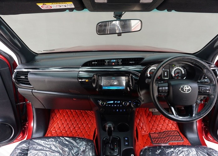 Used 7
                    TOYOTA
                     for Sale Image
