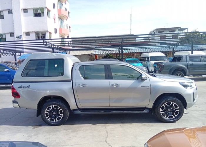 Used 12
                    TOYOTA
                     for Sale Image