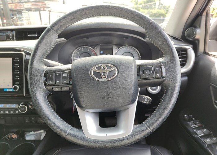 Used 12
                    TOYOTA
                     for Sale Image