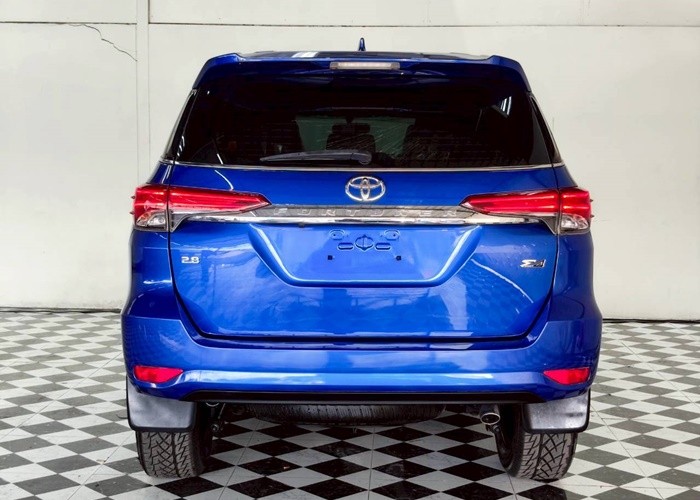 Used 9
                    TOYOTA
                     for Sale Image