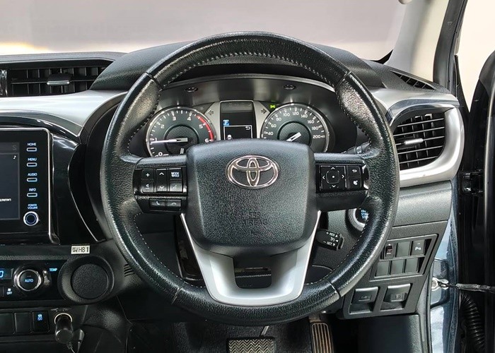 Used 5
                    TOYOTA
                     for Sale Image