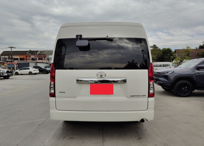 Used 12
                    TOYOTA
                     for Sale Image