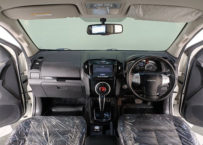 Used 8
                    ISUZU
                     for Sale Image