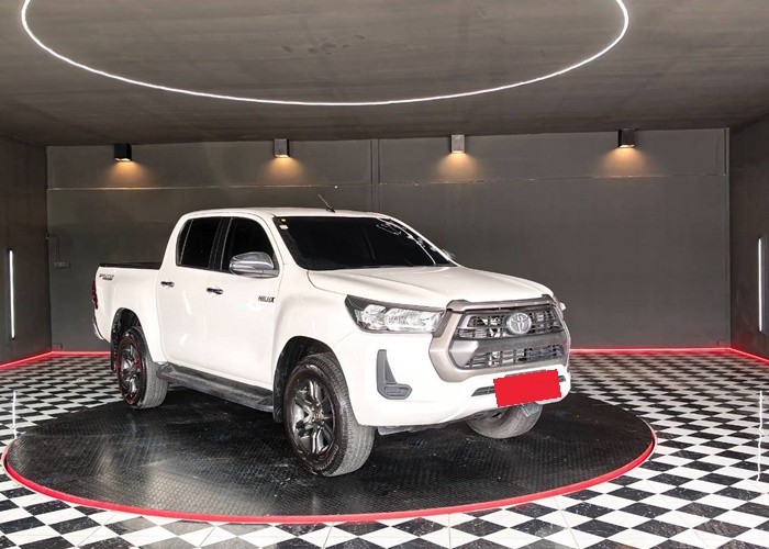 Used 5
                    TOYOTA
                     for Sale Image