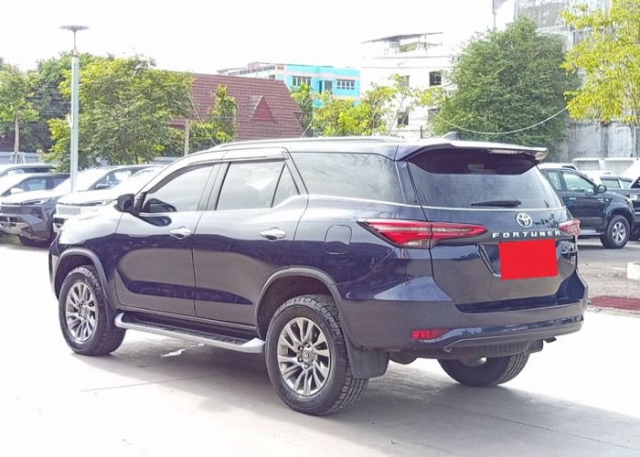Used 10
                    TOYOTA
                     for Sale Image