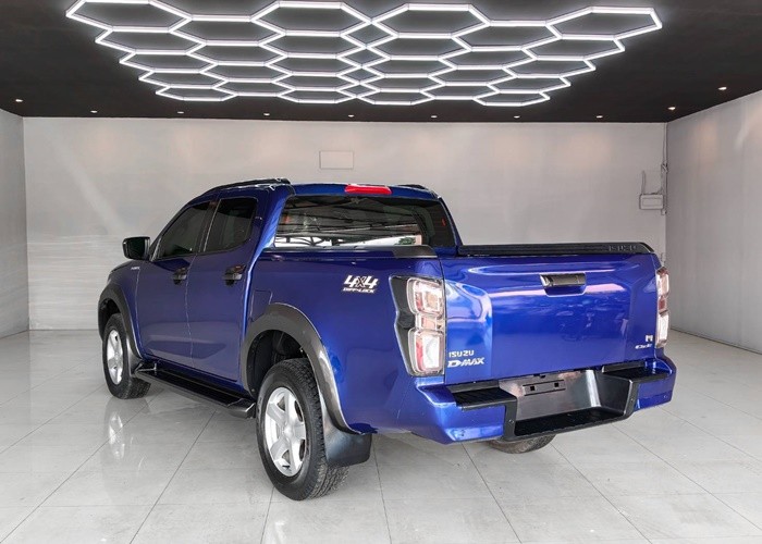 Used 1
                    ISUZU
                     for Sale Image
