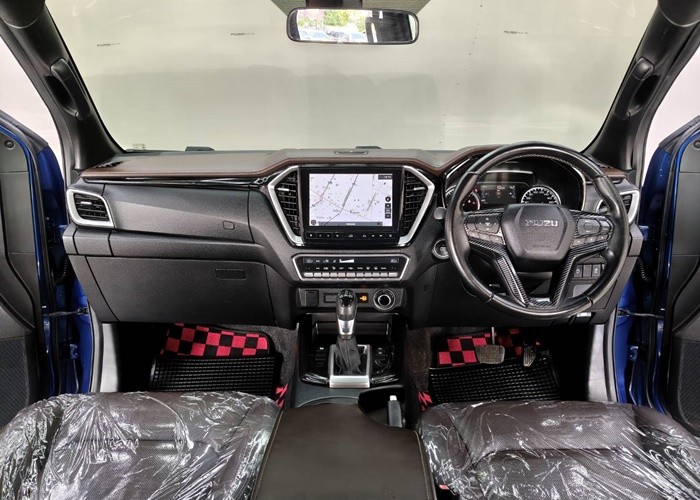 Used 1
                    ISUZU
                     for Sale Image