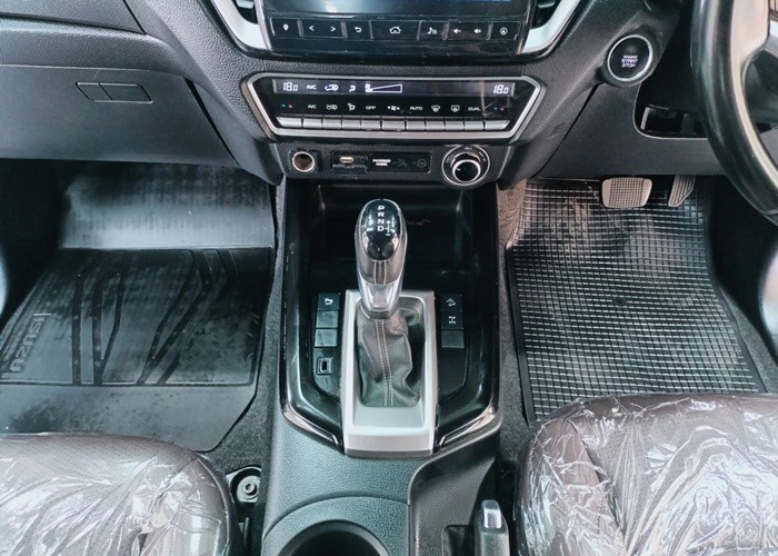 Used 1
                    ISUZU
                     for Sale Image