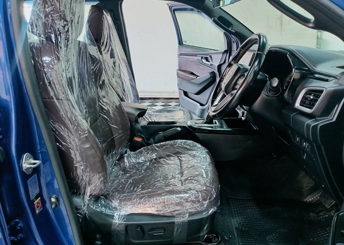 Used 1
                    ISUZU
                     for Sale Image