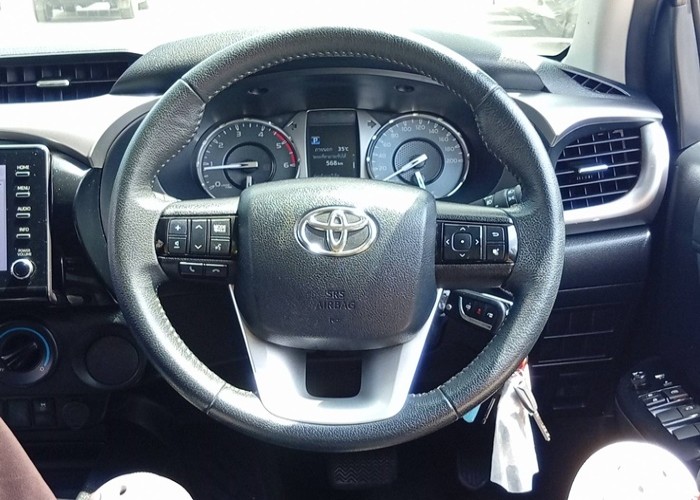 Used 8
                    TOYOTA
                     for Sale Image