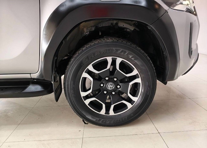 Used 9
                    TOYOTA
                     for Sale Image