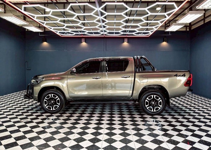 Used 11
                    TOYOTA
                     for Sale Image