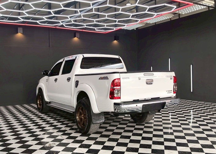 Used 12
                    TOYOTA
                     for Sale Image