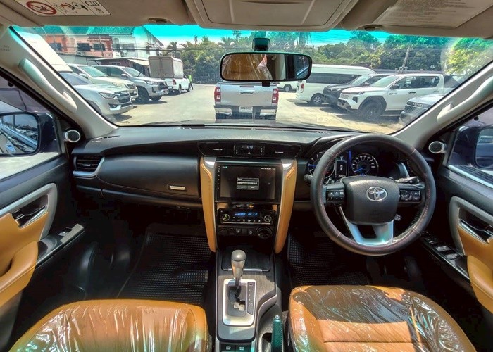 Used 10
                    TOYOTA
                     for Sale Image