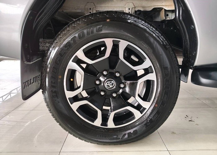 Used 5
                    TOYOTA
                     for Sale Image