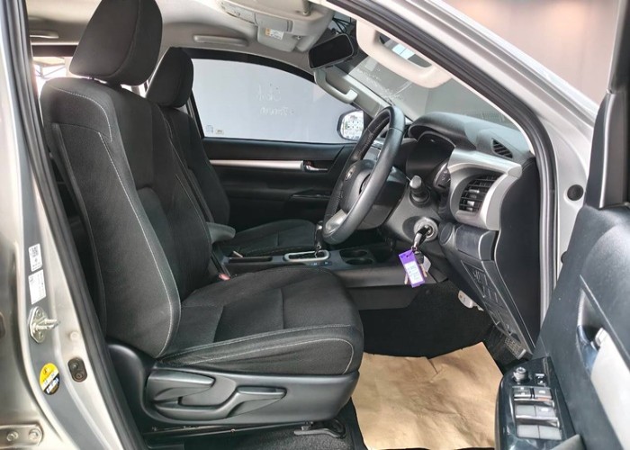 Used 5
                    TOYOTA
                     for Sale Image
