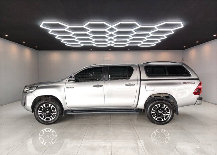 Used 9
                    TOYOTA
                     for Sale Image