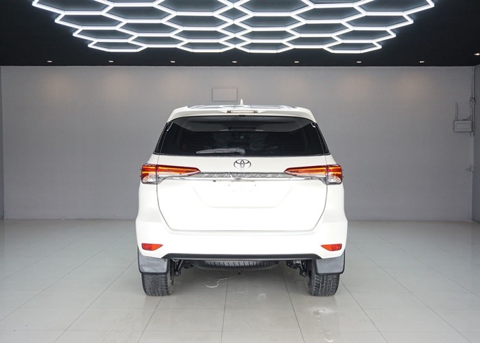 Used 5
                    TOYOTA
                     for Sale Image