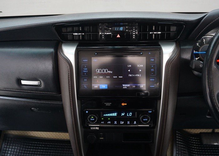 Used 5
                    TOYOTA
                     for Sale Image