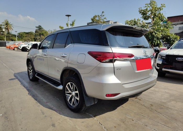 Used 8
                    TOYOTA
                     for Sale Image