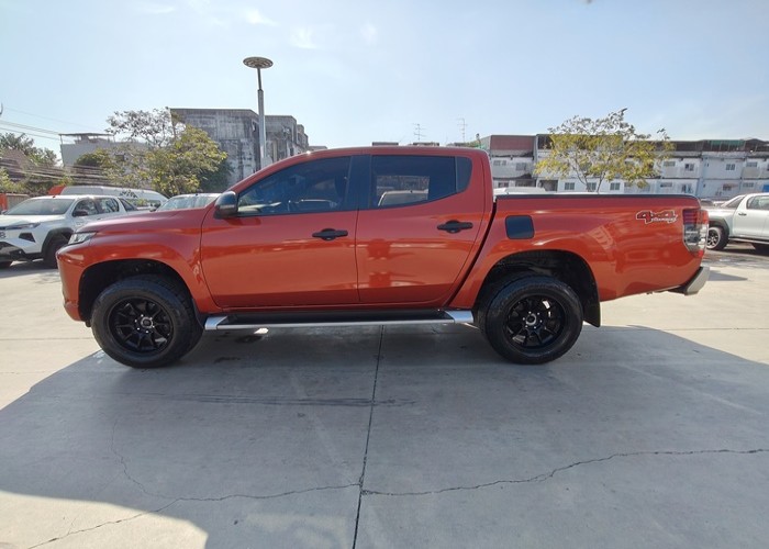 Used 2
                    MITSUBISHI
                     for Sale Image